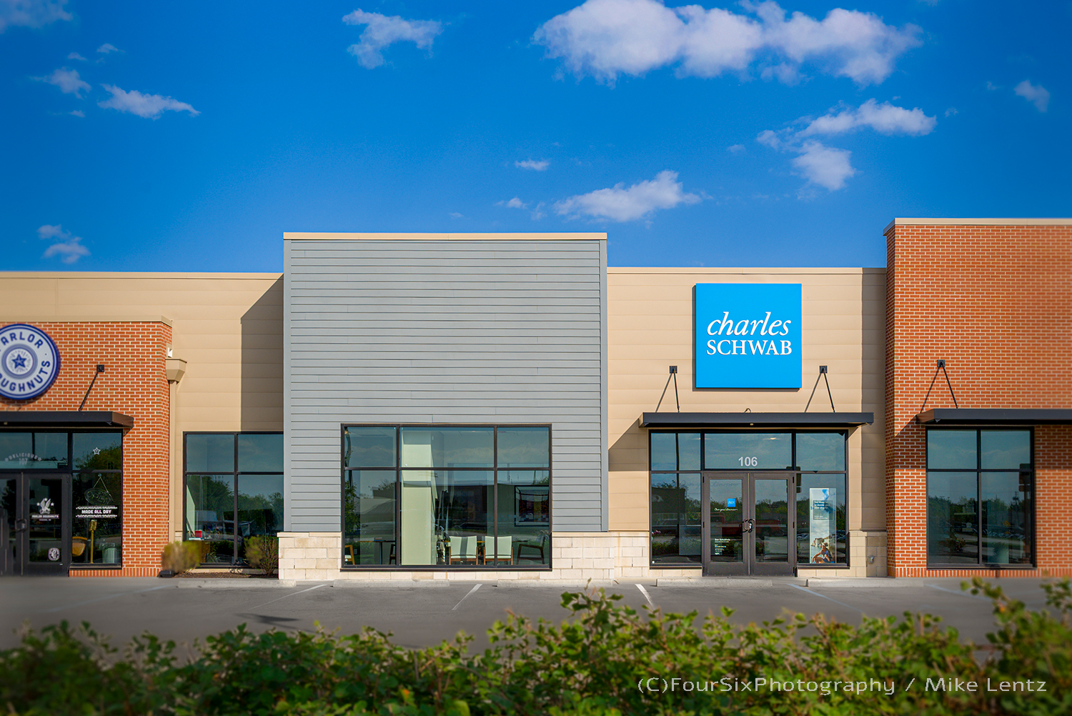 Commercial Storefront image, FourSix Photography, Indianapolis, central Indiana, charles schwab